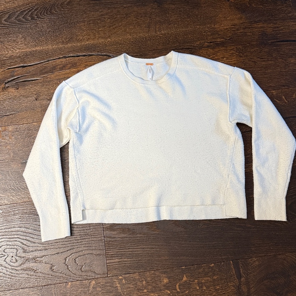 Free People Luna Pullover in White / XS - Picture 3 of 10